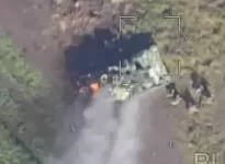 Подразделения 58 армии уничтожают бронетехнику ВСУ в районе н.п. Работино.