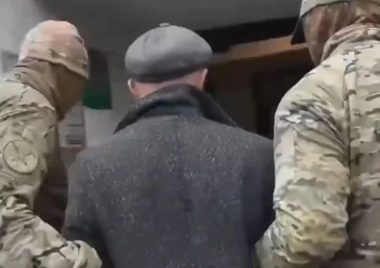 ФСБ задержала в Крыму подозреваемого в подготовке теракта на объекте Минобороны